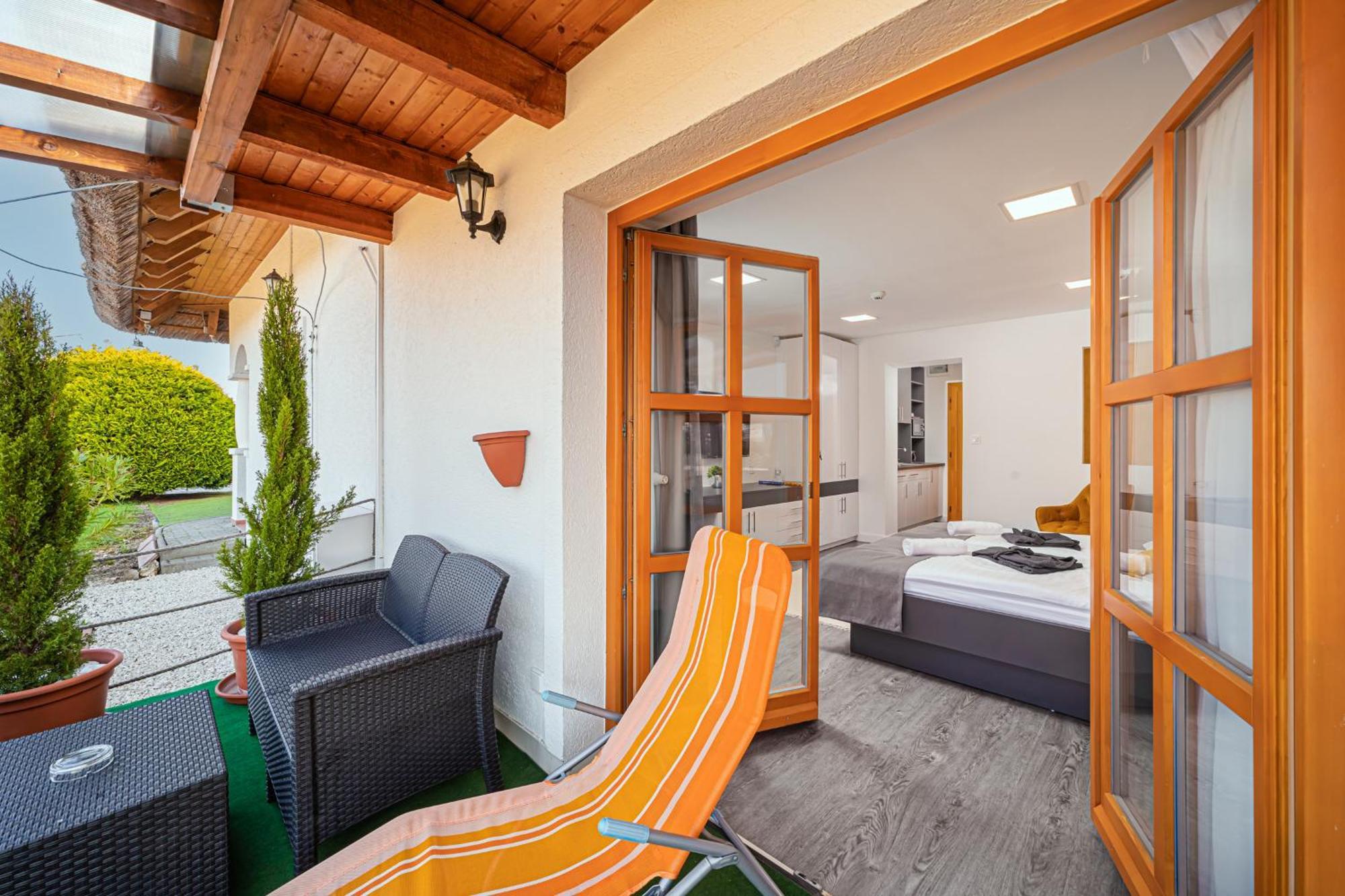 Rigotanya Relax & Wellness Panzio Buekfuerdo Hotel Exterior photo